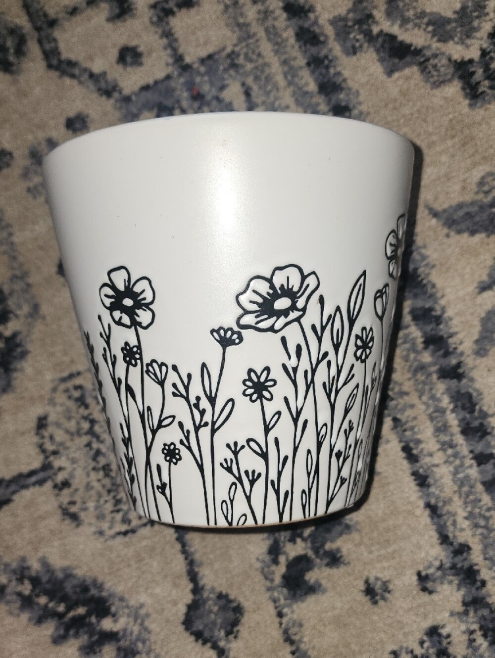 Mainstays White Ceramic Vase with Black Floral Design - Picture 6 of 7